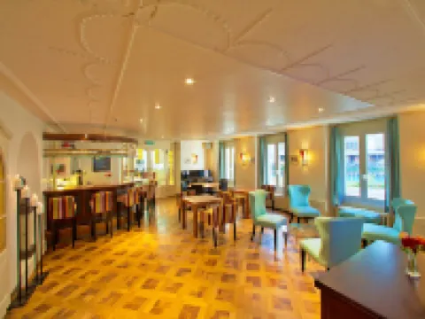 บูทีคโฮเทลเบลล์วิว โรงแรมในอินเทอร์ลาเคิน