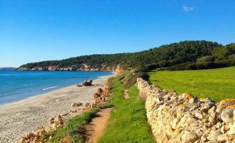 Apartment with Terrace Overlooking the Sea, Splendid Mediterranean View, wi-fi