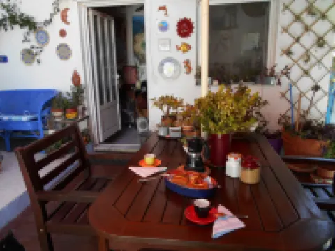 Holiday Apartment with Sea View and Mountains View