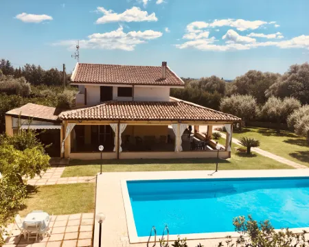 Villa Valeria Floridia Hotels in Floridia