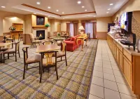 Holiday Inn Express & Suites Clinton