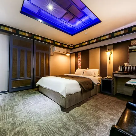 Motel Mac