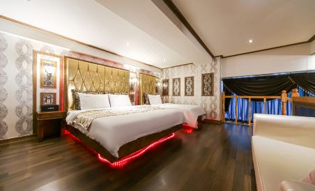 Esia Hotel - Housity