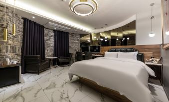 Hotel in Modern Cheongju Terminal