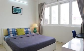 M-H Apartment Hotel