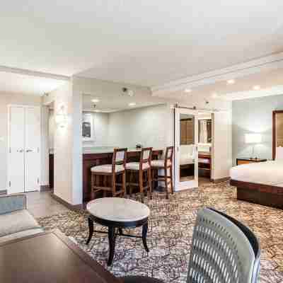 DoubleTree by Hilton Memphis Rooms