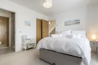 Milford Street - 5 Bed Holiday Home - Saundersfoot - 4-Star