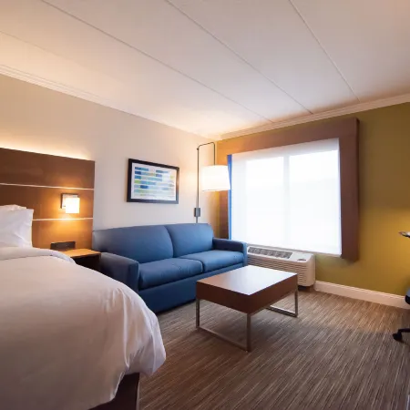 Holiday Inn Express & Suites WILLIAMSPORT by IHG