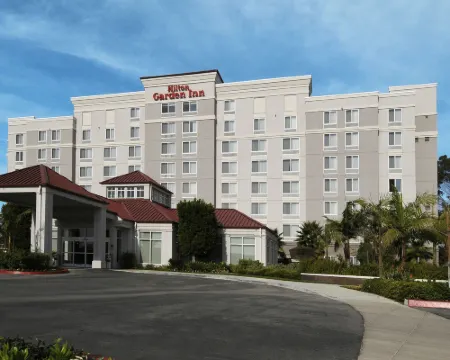 奧克斯-卡馬里奧希爾頓花園客棧 奧克斯納德酒店