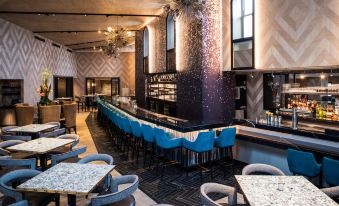 LondonHouse Chicago, Curio Collection by Hilton