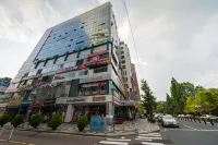 Changwon Yonghodong Yongji Hostel 昌原大學附近的飯店