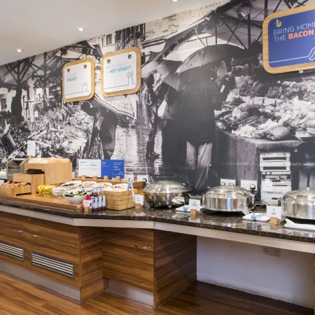 Holiday Inn Express LEICESTER CITY by IHG Отели рядом с достопримечательностью «Собор Лестера»