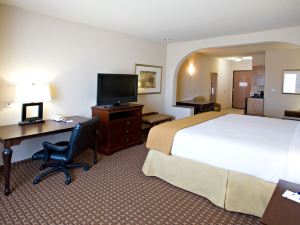 Holiday Inn Express & Suites Kingsville