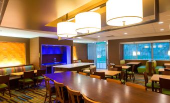 Fairfield Inn & Suites Cambridge