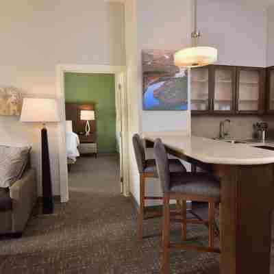 Staybridge Suites Wisconsin Dells - Lake Delton Rooms