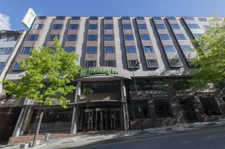 Suites Plaza Hotel & Wellness Andorra Отели рядом с достопримечательностью «Plaça de la Rotonda»