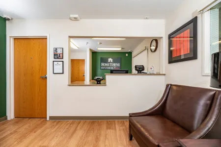 HomeTowne Studios Fresno - West