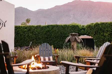 Hotel El Cid by AvantStay Mid-Century Charm with Poolside Cabanas