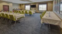 Holiday Inn Express & Suites CORSICANA I-45 by IHG - Parkplatz