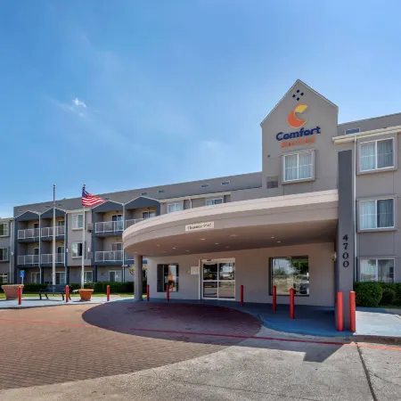 Comfort Suites DFW Airport