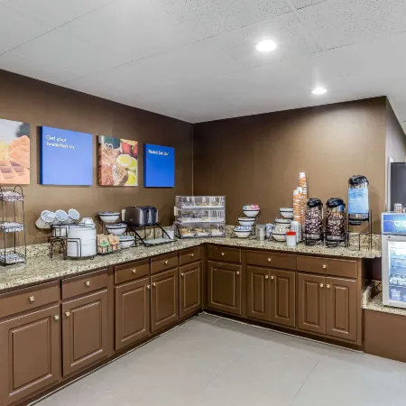 Comfort Inn & Suites