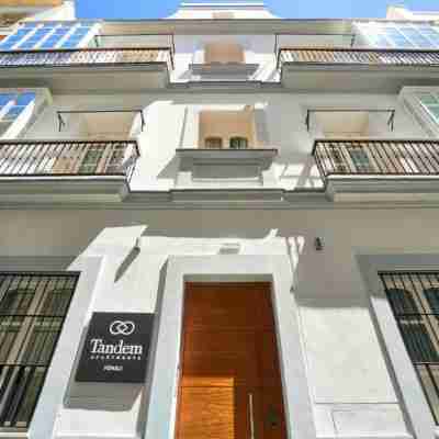 Tandem Pópulo Hotel Exterior