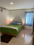 Stylish 2R-2B Apt Near the Beach and Main Street