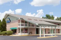 Days Inn by Wyndham Columbia NE Fort Jackson Hotels in Columbia