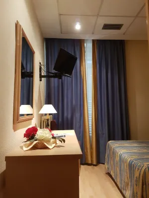 Hotel España فنادق في Horche