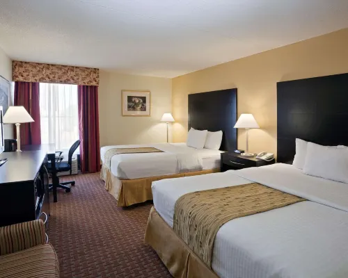 La Quinta Inn & Suites by Wyndham Salina Hotels in Salina