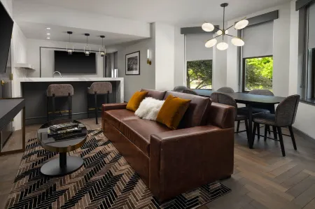 The Union Club Hotel at Purdue University, Autograph Collection