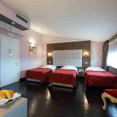 Hotel Relax Roma Nord Rooms