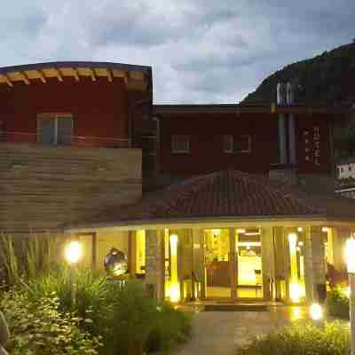 Lake Hotel la Pieve Hotel Exterior