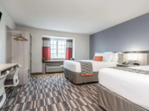 Spark by Hilton Rochester South Hotels in Rochester