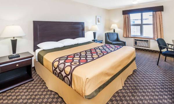 Super 8 by Wyndham Calgary/Airport