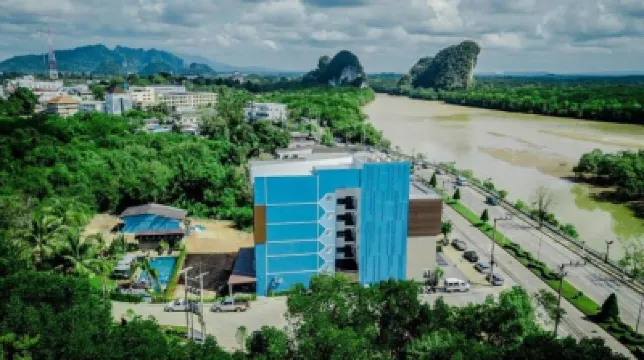 River Front Krabi Hotel Hotels near Khao Khanap Nam
