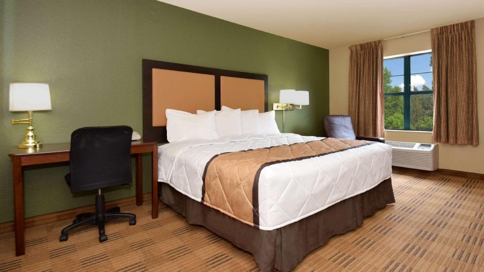Extended Stay America Suites - Champaign - Urbana