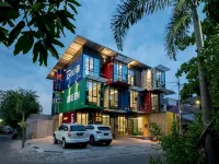 RedDoorz Near Taman Rejomulyo Các khách sạn ở Semarang