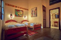 Hosteria Museart Pantavi Hotels near Lineal la Victoria Park