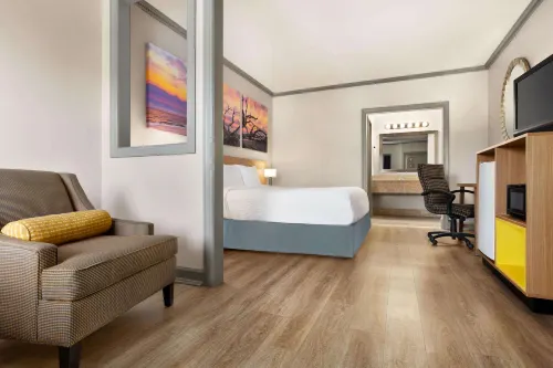 Days Inn by Wyndham Kingsland GA