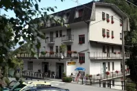 Albergo Ristorante Regina Hôtels à : Domodossola