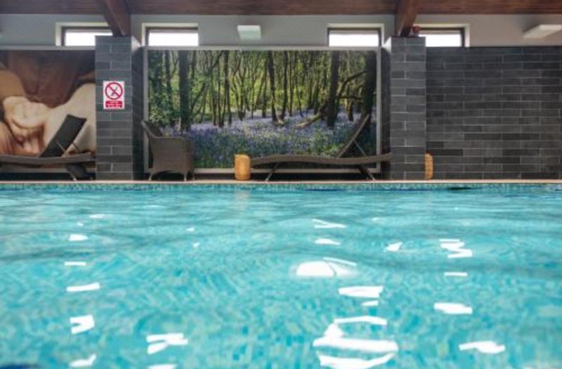 Burleigh Court Hotel and Leisure photo 4