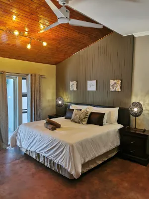 Aerotropolis Guest Lodge