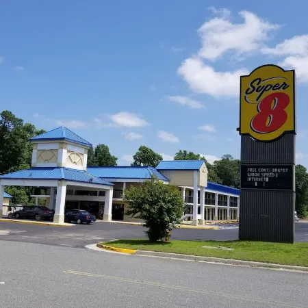 Super 8 by Wyndham Ruther Glen Kings Dominion Area