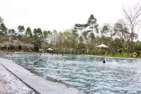 Thanh Tan Hot Springs by Fusion - สระว่ายน้ำบนดาดฟ้า