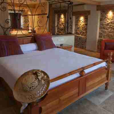 Hôtel Escapade - Le Pradet Rooms