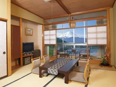 Hotel New Century Hotel di Fujikawaguchiko