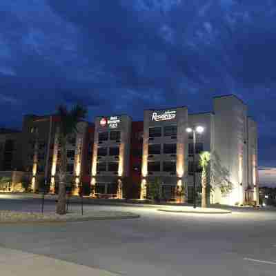 Best Western Plus Executive Residency Rigbys Water World Hotel Hotel Exterior