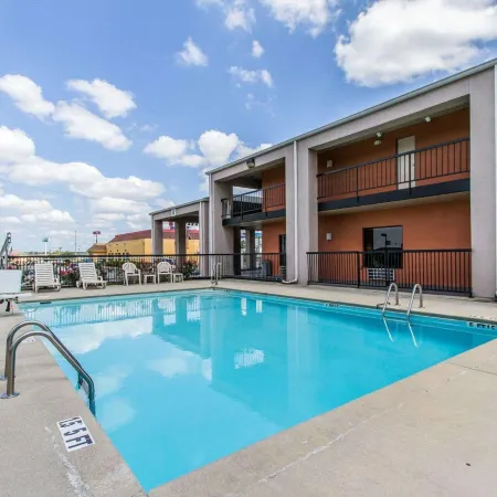 Quality Inn Cullman I-65 Exit 310