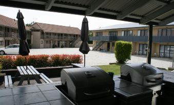 Fairway Motel & Apartments